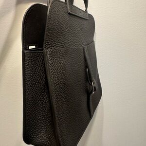 Hermes 2025 Halzan 25 in Noir Clemence on Palladium Hardware